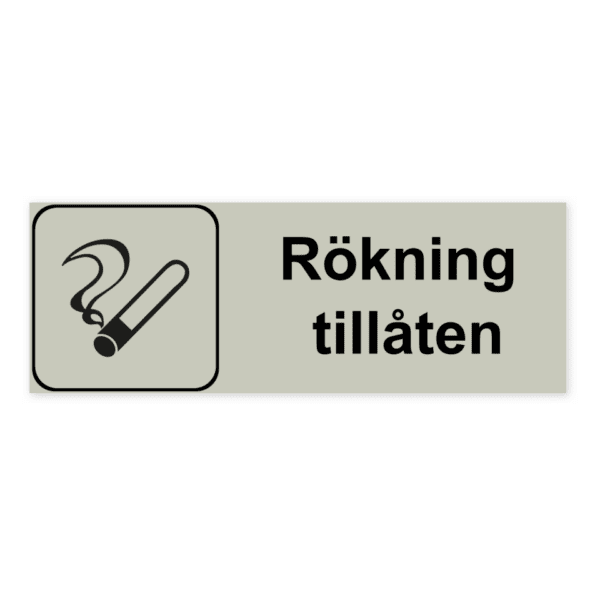 Rökning tillåten-skylten har storleken 225x80mm och tillverkas i materialet Natureloxerad aluminium 1mm. Denna standardskylt kan anpassas så att du kan skapa din egen version av skylten.