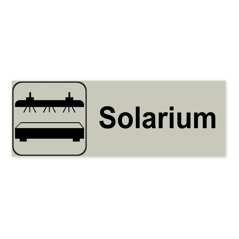Solarium-skylten har storleken 225x80mm och tillverkas i materialet Natureloxerad aluminium 1mm. Denna standardskylt kan anpassas så att du kan skapa din egen version av skylten.